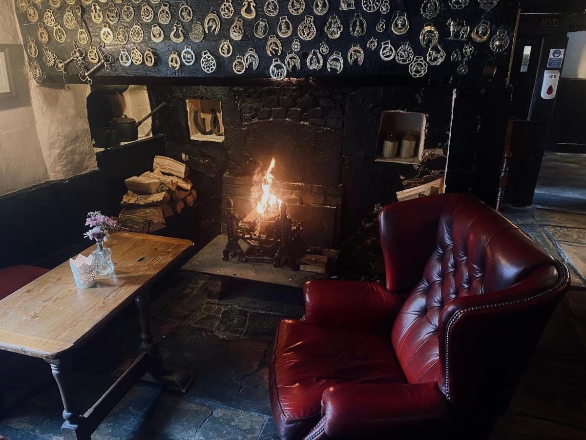 The Tuckers Arms Bed and Breakfast Axminster Exterior foto